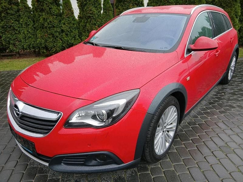 Rot Gebraucht 2015 Opel Insignia Kombi | 3.250 € (Fairer Preis) - Bild 1/4