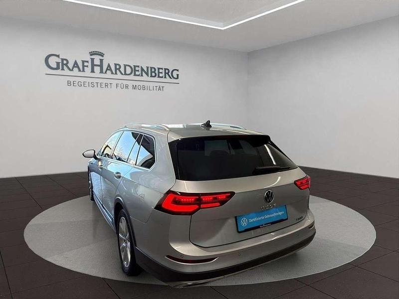 Gebraucht VW Golf VIII 200 PS (147 kW) 2021 Silber Kombi