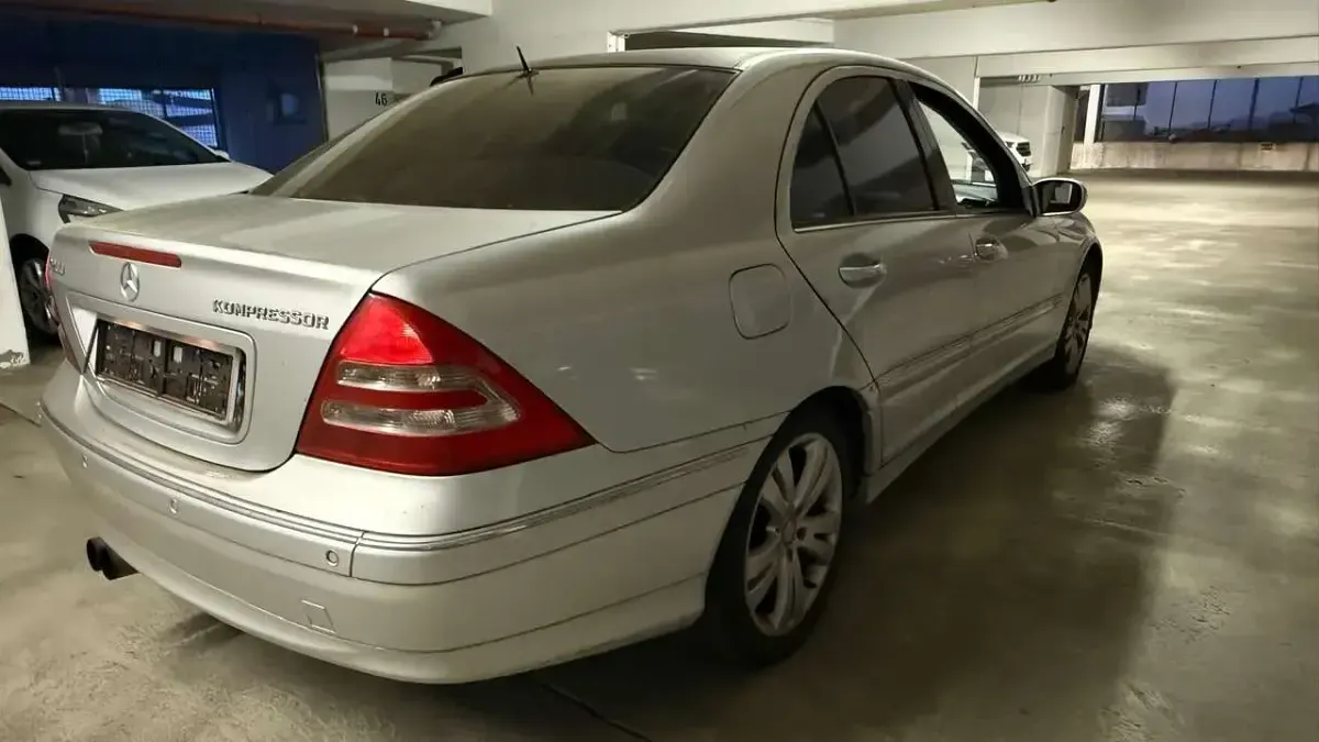 Gebraucht Mercedes C200 Elegance 163 PS (119 kW) 2005 Limousine