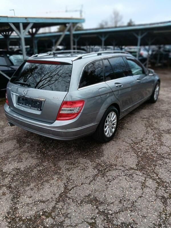 Gebraucht Mercedes C250 204 PS (150 kW) 2010 Silber Kombi
