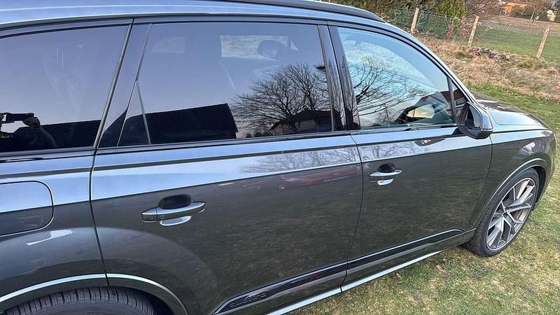 Gebraucht Audi SQ7 Design 435 PS (319 kW) 2020 Grau SUV