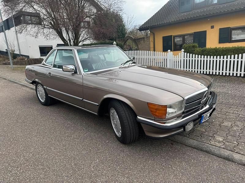 Gebraucht Mercedes 560 231 PS (169 kW) 1989 Braun Cabrio