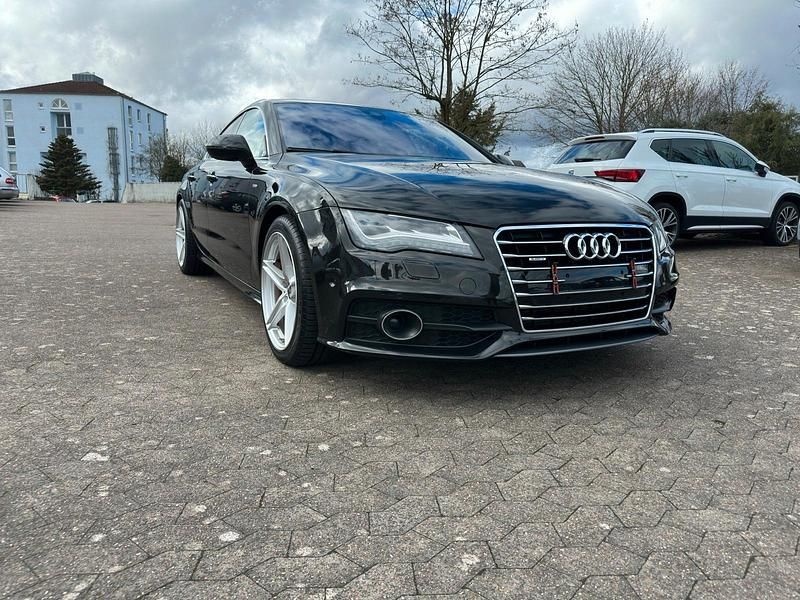 Braun Gebraucht 2011 Audi A7 S-Line Kleinwagen | 14.200 € (Fairer Preis) - Bild 1/4