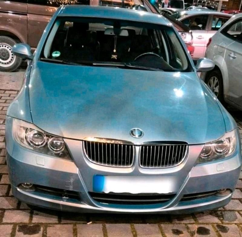 Gebraucht BMW 325 Performance 218 PS (160 kW) 2005 Blau Limousine
