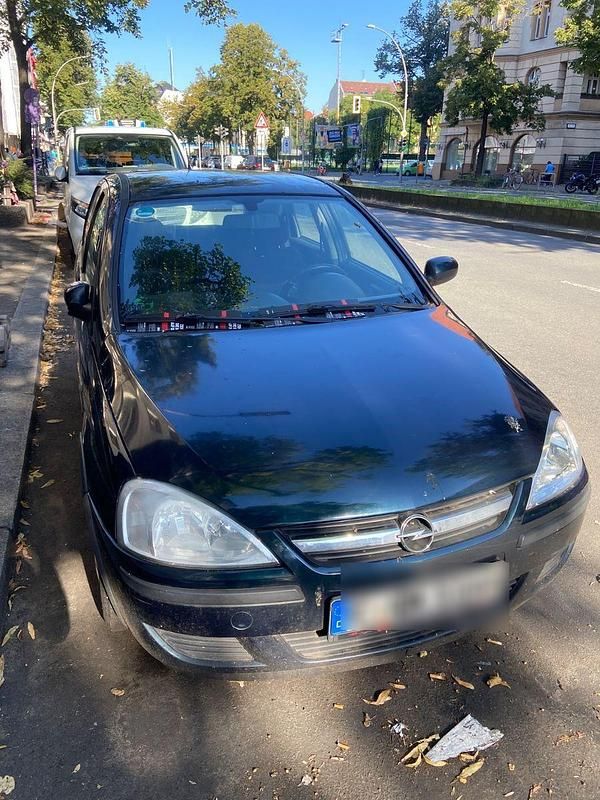 Grün Gebraucht 2004 Opel Corsa Limousine | 600 € (Superpreis) - Bild 1/3