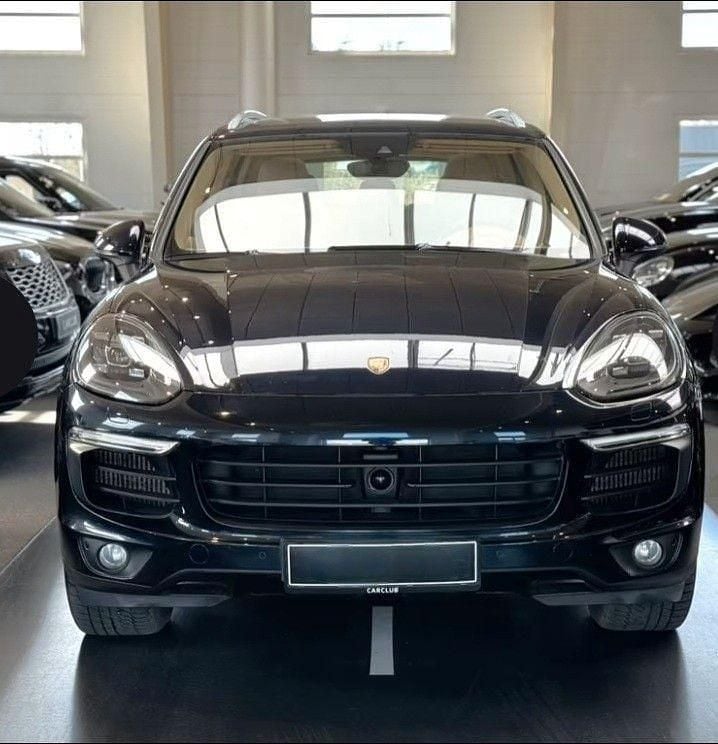 Second-hand Porsche Cayenne 262 CP (192 kW) 2016 Albastru SUV
