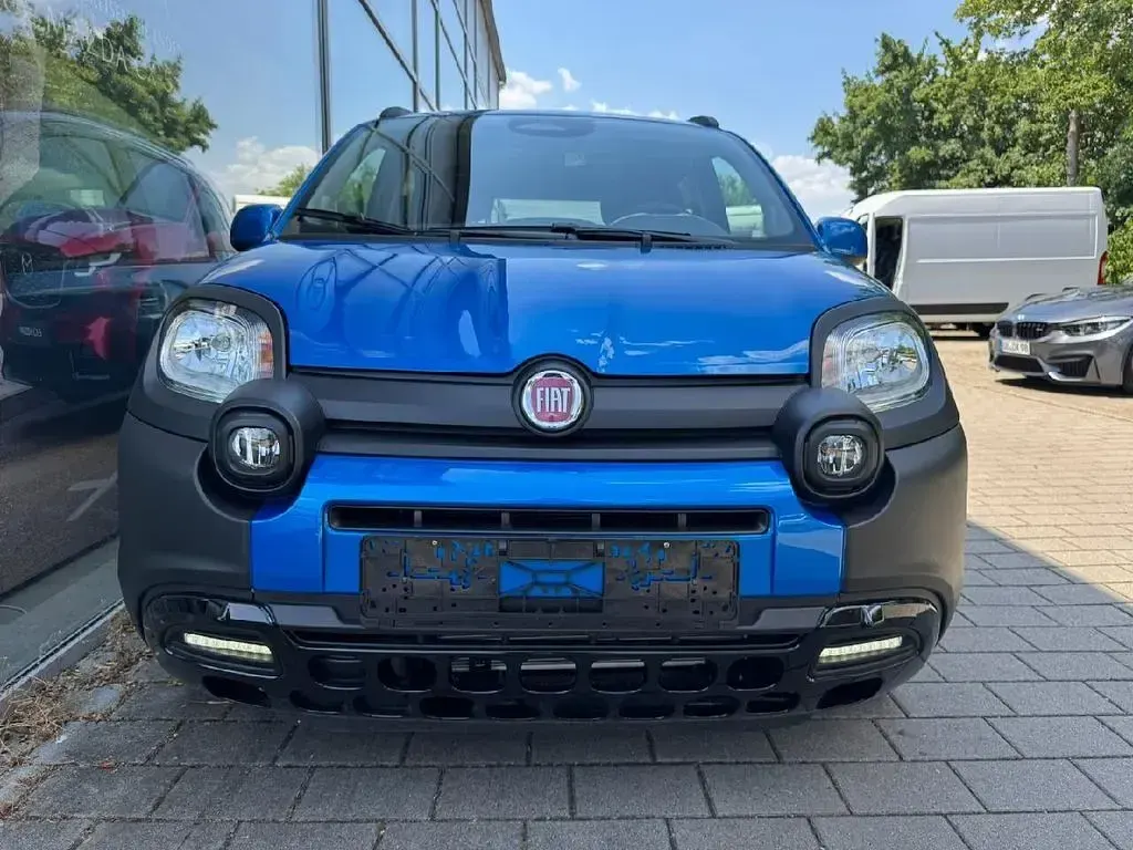 Neu Fiat Panda Cross Cross 65 PS (47 kW) 2026 Italia blu Kleinwagen