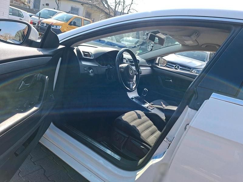 Gebraucht VW Passat 140 PS (102 kW) 2014 Weiß Limousine