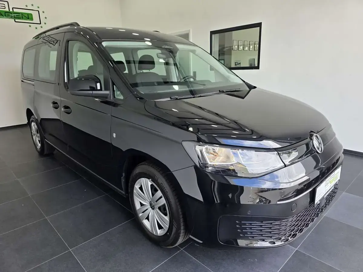 Neu VW Caddy 122 PS (89 kW) 2026 Deep black perleffekt Van / Kleinbus