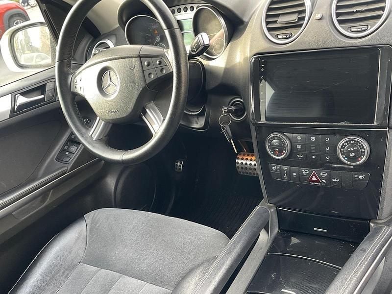 Gebraucht Mercedes ML320 221 PS (162 kW) 2005 SUV