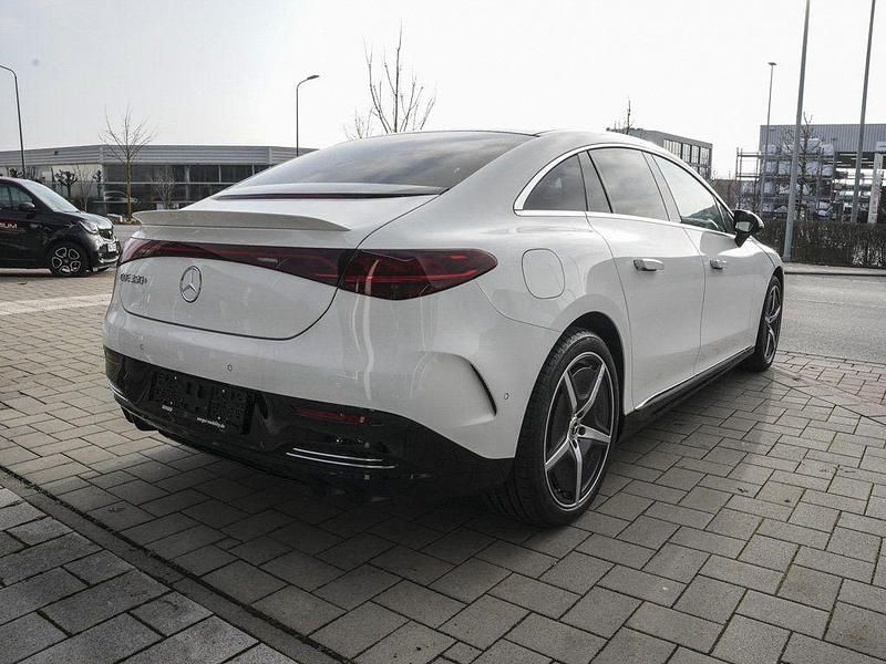 Gebraucht Mercedes EQE350 AMG 214 kW (292 PS) 2024 Weiß Limousine