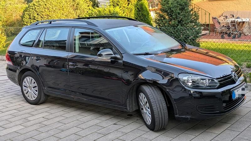 Schwarz Gebraucht 2011 VW Golf VI Trendline Kombi | 2.400 € (Superpreis) - Bild 1/4