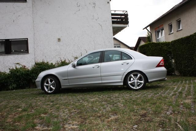 Gebraucht Mercedes C350 Sport 273 PS (200 kW) 2006 Silber metallic Limousine