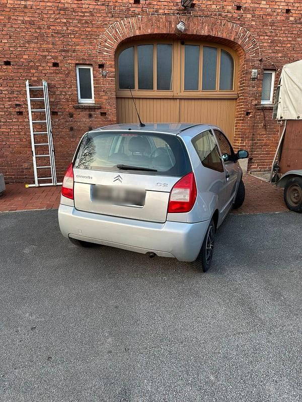 Second-hand Citroën C2 60 CP (44 kW) 2007 Argintiu Hatchback