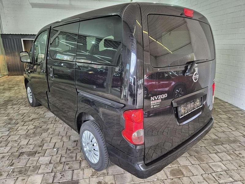 Gebraucht Nissan Evalia Tekna 110 PS (80 kW) 2014 Black (m) Van / Kleinbus