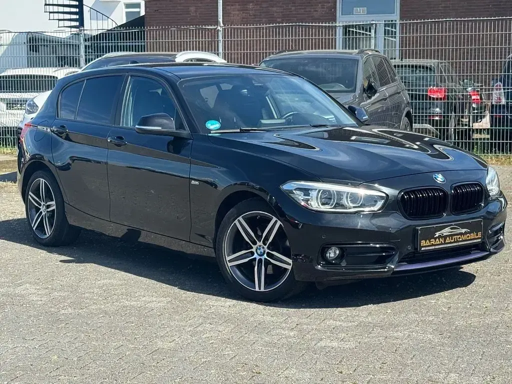 Gebraucht BMW 120 Sport Line 190 PS (139 kW) 2016 Schwarz Kleinwagen