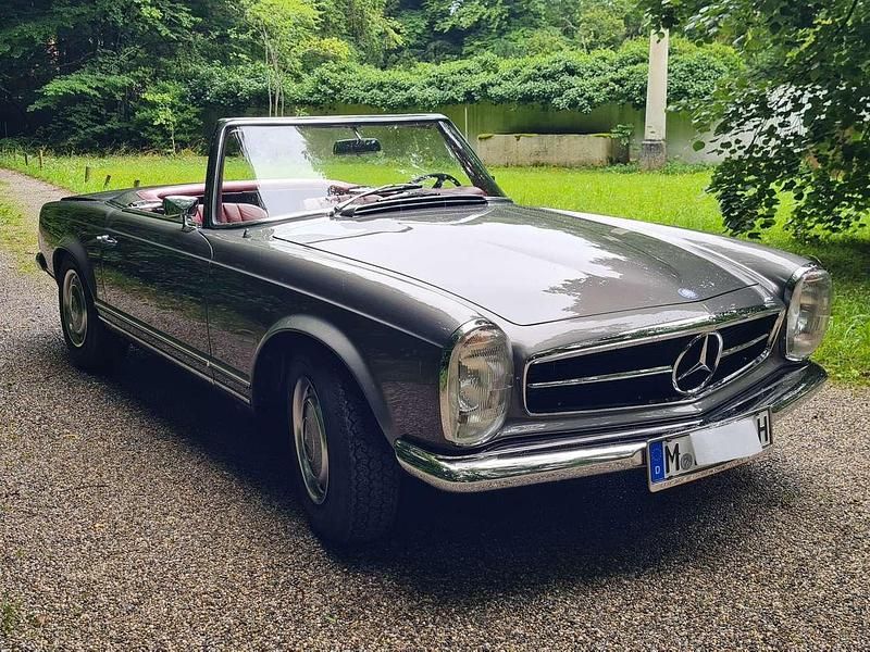 Grau Gebraucht 1968 Mercedes SL280 Cabrio | 237.850 € - Bild 1/4