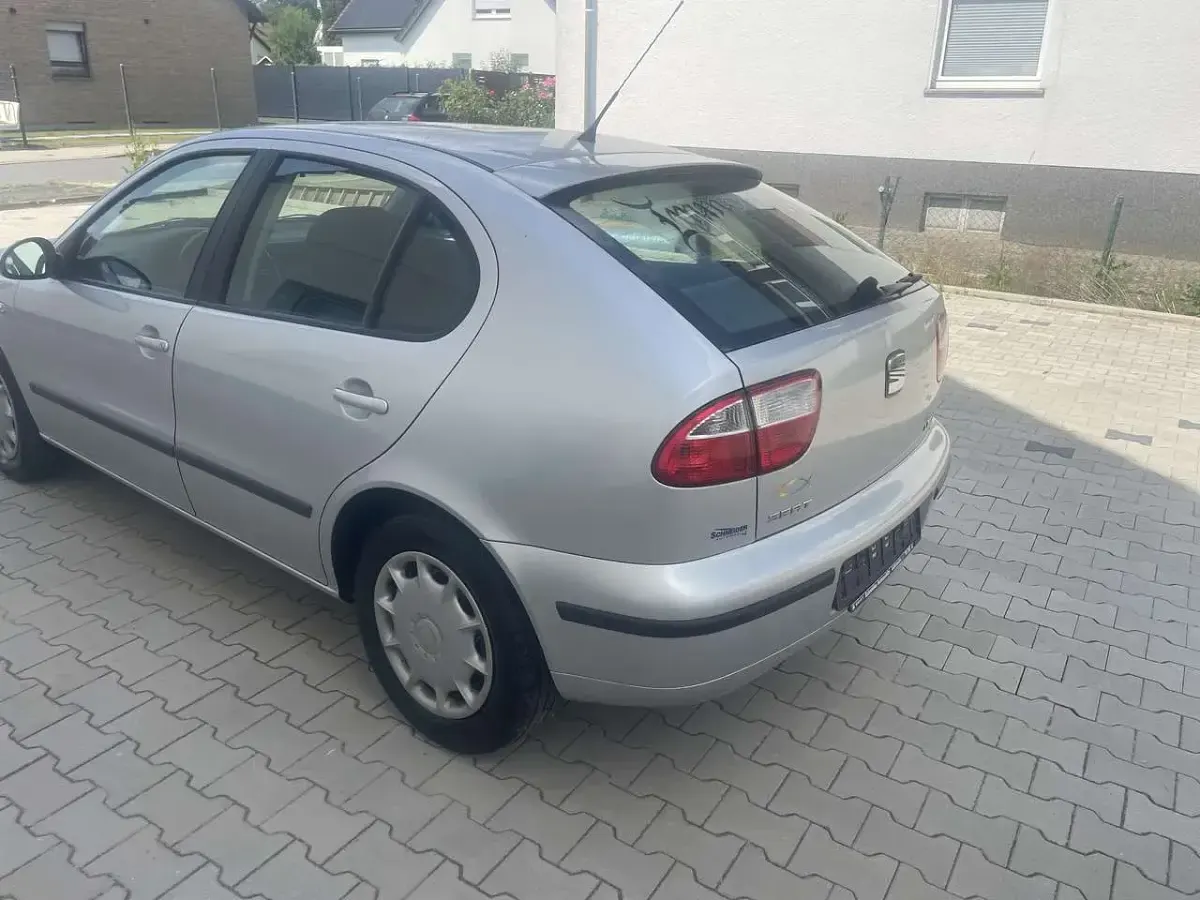 Gebraucht Seat Leon 105 PS (77 kW) 2005 Silber Kleinwagen