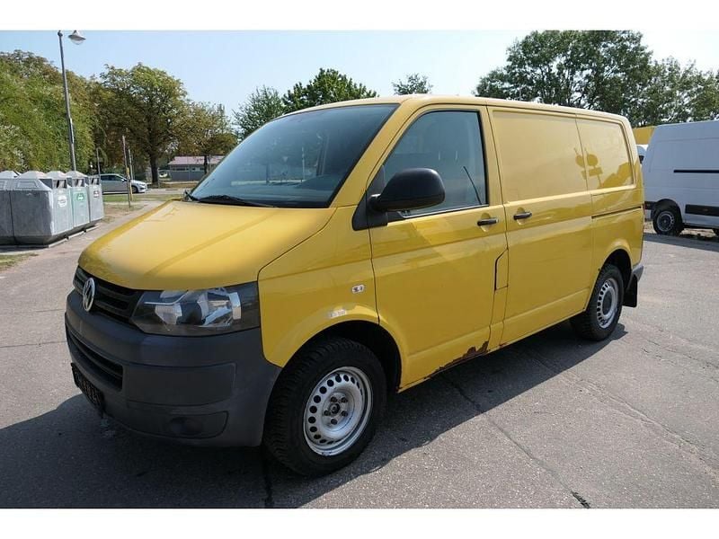 Gebraucht VW T5 84 PS (61 kW) 2013 Ginstergelb r1032 Van