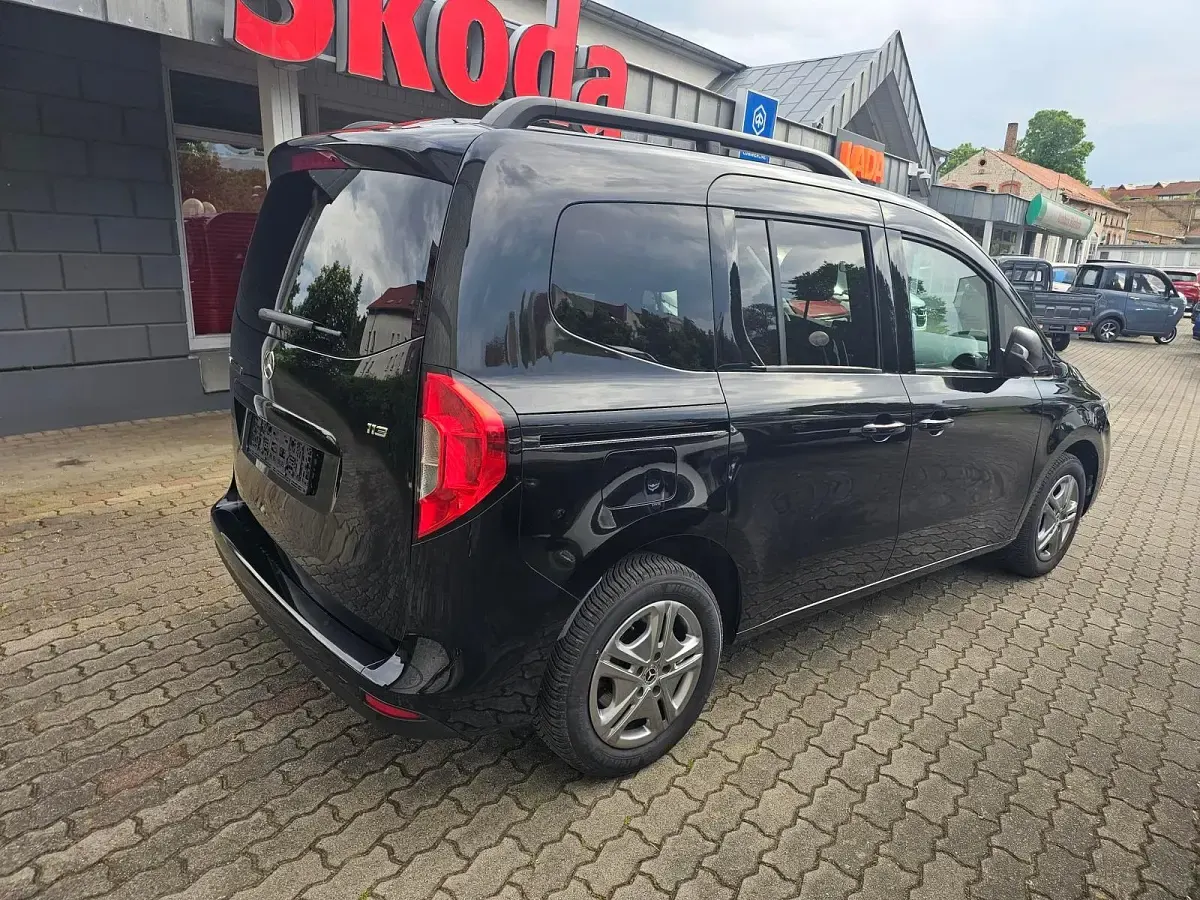 Gebraucht Mercedes Citan 113 131 PS (96 kW) 2024 Schwarz Van / Kleinbus