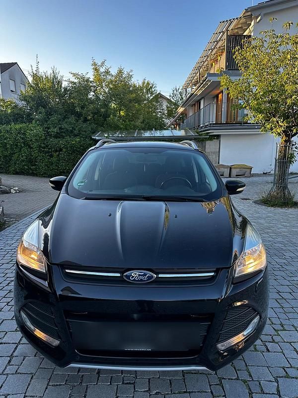 Schwarz Gebraucht 2014 Ford Kuga SUV | 7.100 € (Teuer) - Bild 1/4