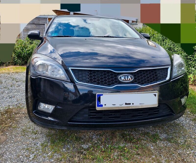Schwarz Gebraucht 2012 Kia Ceed Edition 7 Limousine | 4.200 € (Superpreis) - Bild 1/4