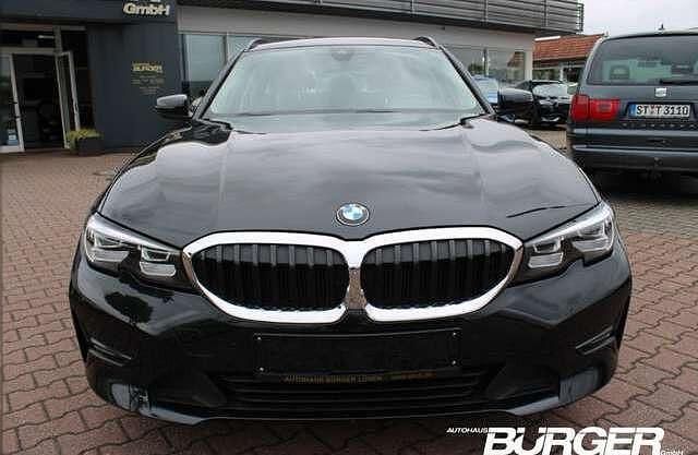 Gebraucht BMW 320 190 PS (139 kW) 2020 Schwarz metallic Kombi