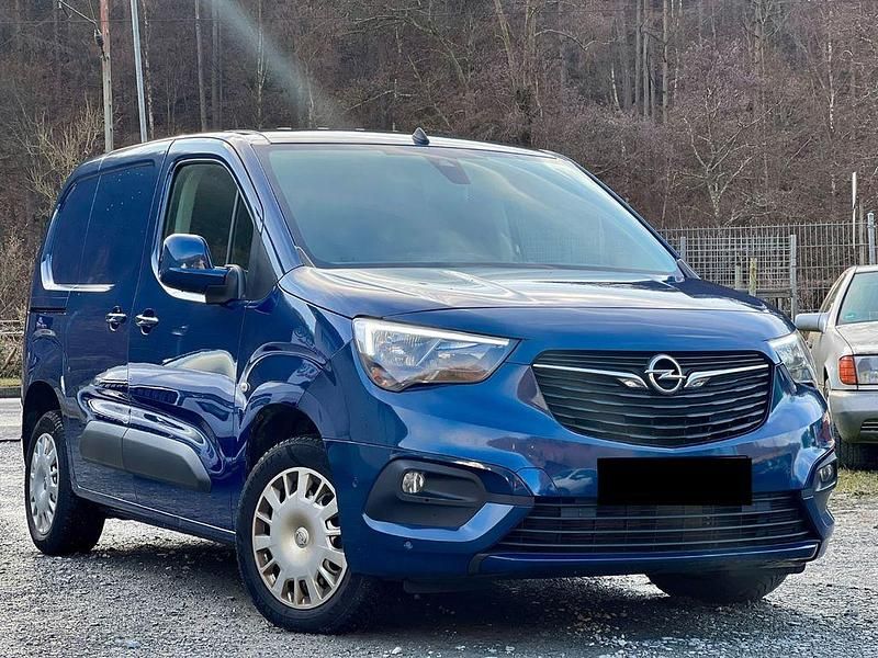 Blau Gebraucht 2020 Opel Combo Edition Van / Kleinbus | 10.390 € (Fairer Preis) - Bild 1/4