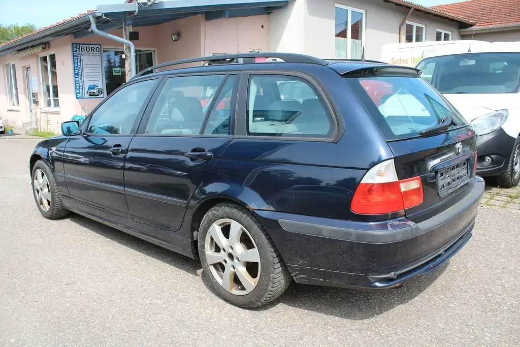 Gebraucht BMW 320 Sport Line 150 PS (110 kW) 2004 Schwarz Kombi