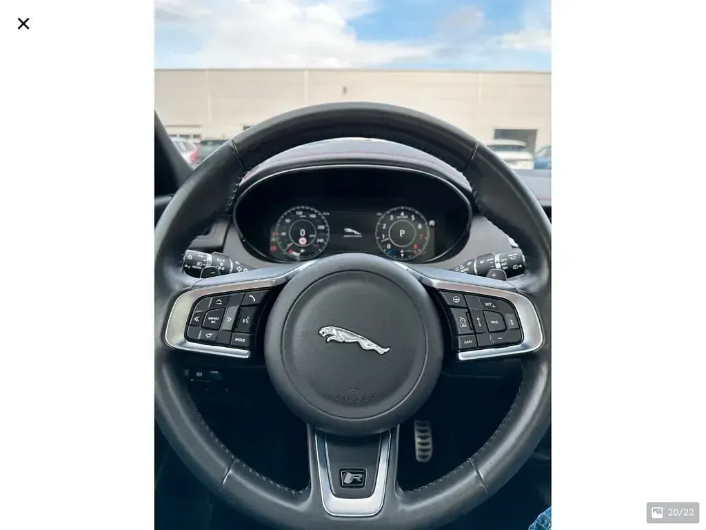 Gebraucht Jaguar E-Pace R-Dynamic 200 PS (147 kW) 2019 Schwarz SUV
