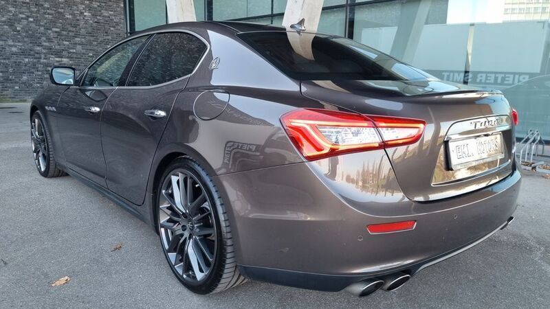 Gebraucht Maserati Ghibli 330 PS (242 kW) 2015 Braun Coupé