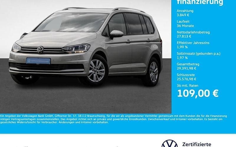 Ivory silver metallic Gebraucht 2024 VW Touran Comfortline Van / Kleinbus | 31.662 € (Guter Preis) - Bild 1/4