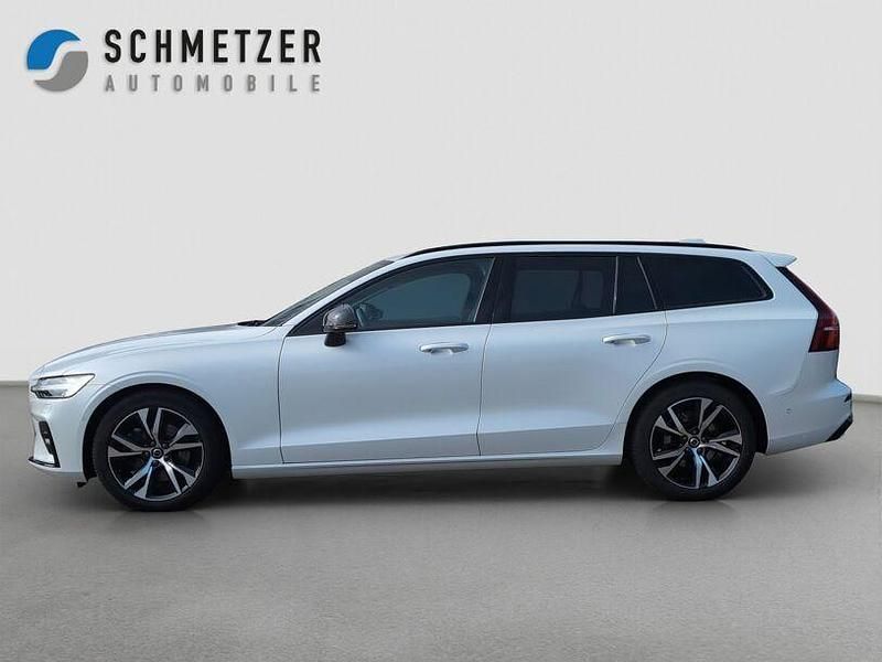 Gebraucht Volvo V60 Plus 197 PS (144 kW) 2024 Andere Kombi