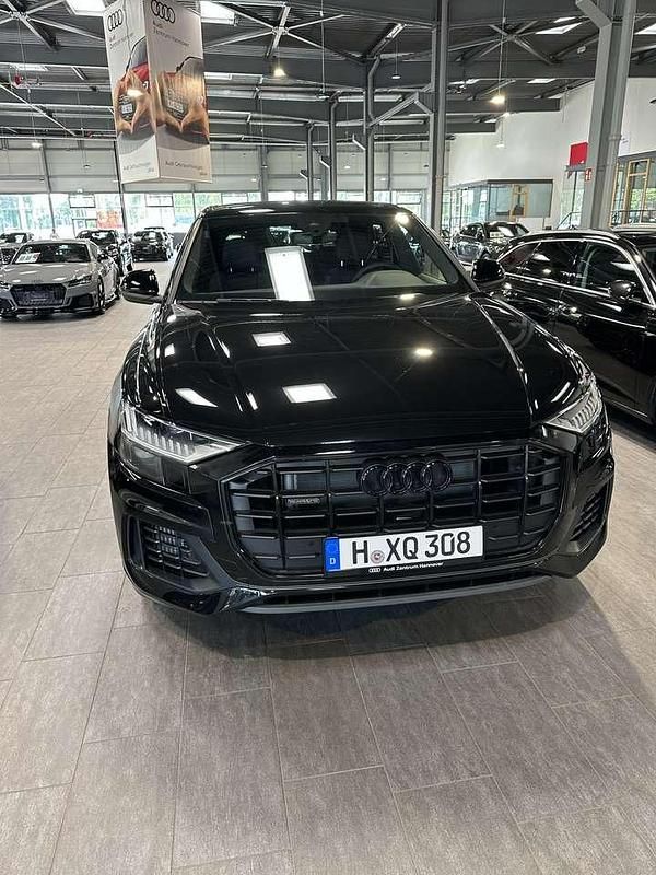 Schwarz Gebraucht 2023 Audi Q8 SUV | 67.500 € - Bild 1/4