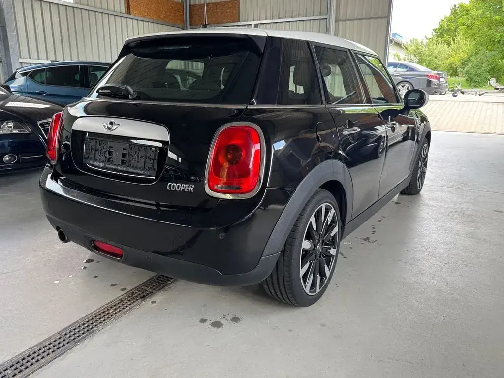 Gebraucht Mini Cooper 136 PS (100 kW) 2015 Schwarz Kleinwagen