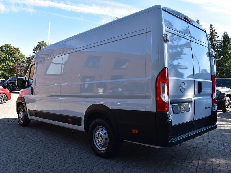 Gebraucht Opel Movano 165 PS (121 kW) 2024 Cassablanca weiß Van