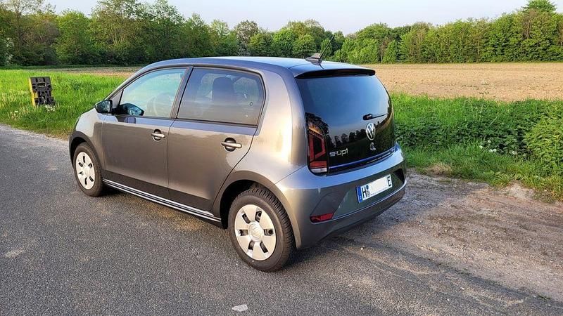 Gebraucht VW e-up! Style 61 kW (83 PS) 2023 Grau Kleinwagen