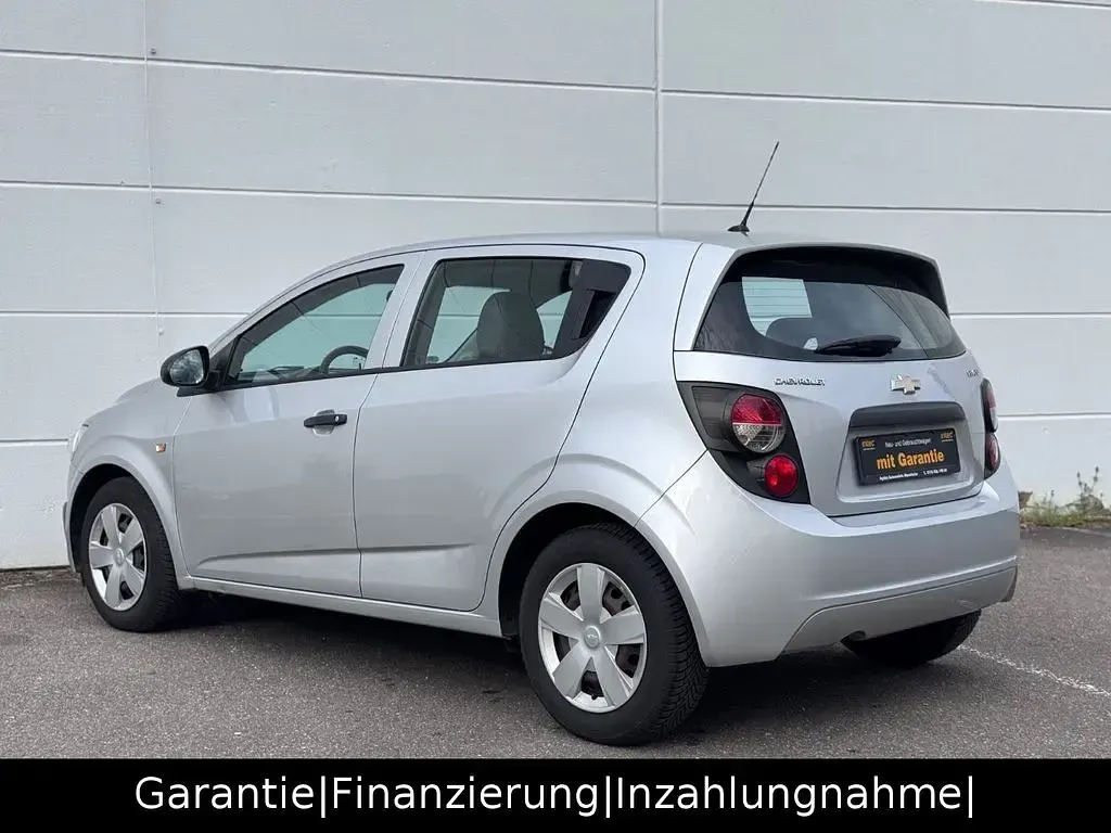 Gebraucht Chevrolet Aveo LS 69 PS (50 kW) 2013 Silber Limousine