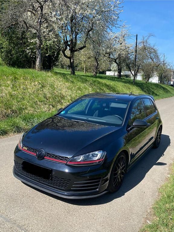 Schwarz Gebraucht 2017 VW Golf VII GTI Limousine | 17.999 € (Guter Preis) - Bild 1/4