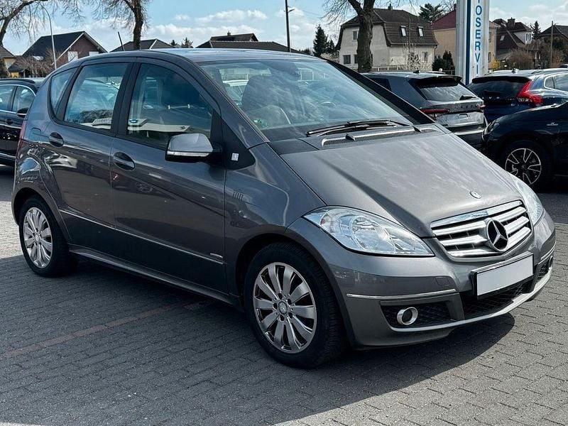 Gebraucht Mercedes A170 Avantgarde 116 PS (85 kW) 2009 Grau Limousine