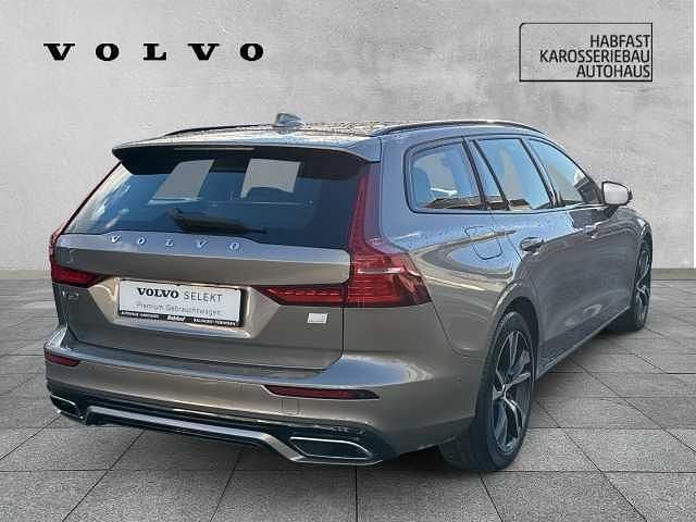 Gebraucht Volvo V60 251 PS (184 kW) 2020 Kombi