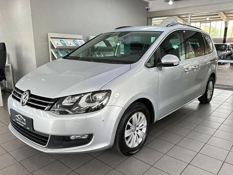 Silber Gebraucht 2020 VW Sharan Van / Kleinbus | 20.990 € (Superpreis) - Bild 1/4