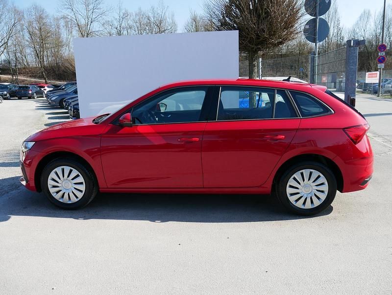 Nuova Skoda Scala Selection 150 CV (110 kW) 2026 Metallic Utilitaria