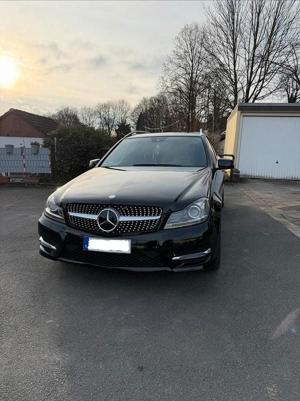 Gebraucht Mercedes C350 306 PS (225 kW) 2012 Schwarz Kombi