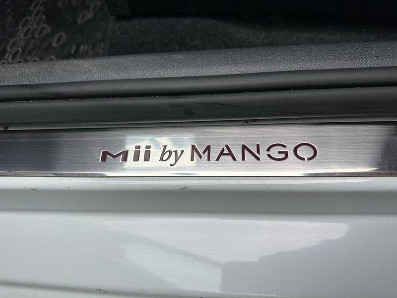 Gebraucht Seat Mii 60 PS (44 kW) 2015 Weiß Kleinwagen