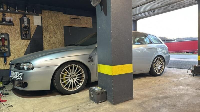 Silber Gebraucht 2004 Alfa Romeo 156 Kombi | 5.950 € - Bild 1/4