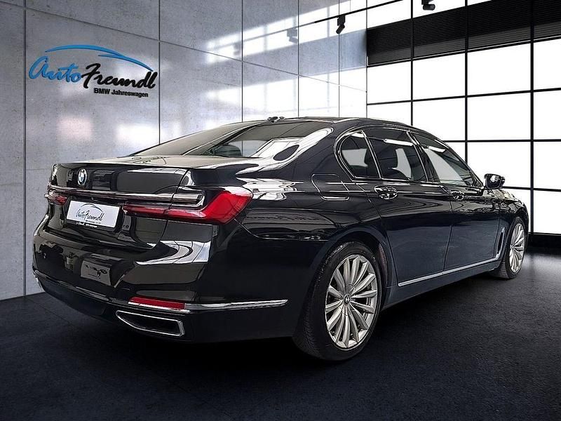 Gebraucht BMW 740 Executive 340 PS (250 kW) 2021 Schwarz Limousine