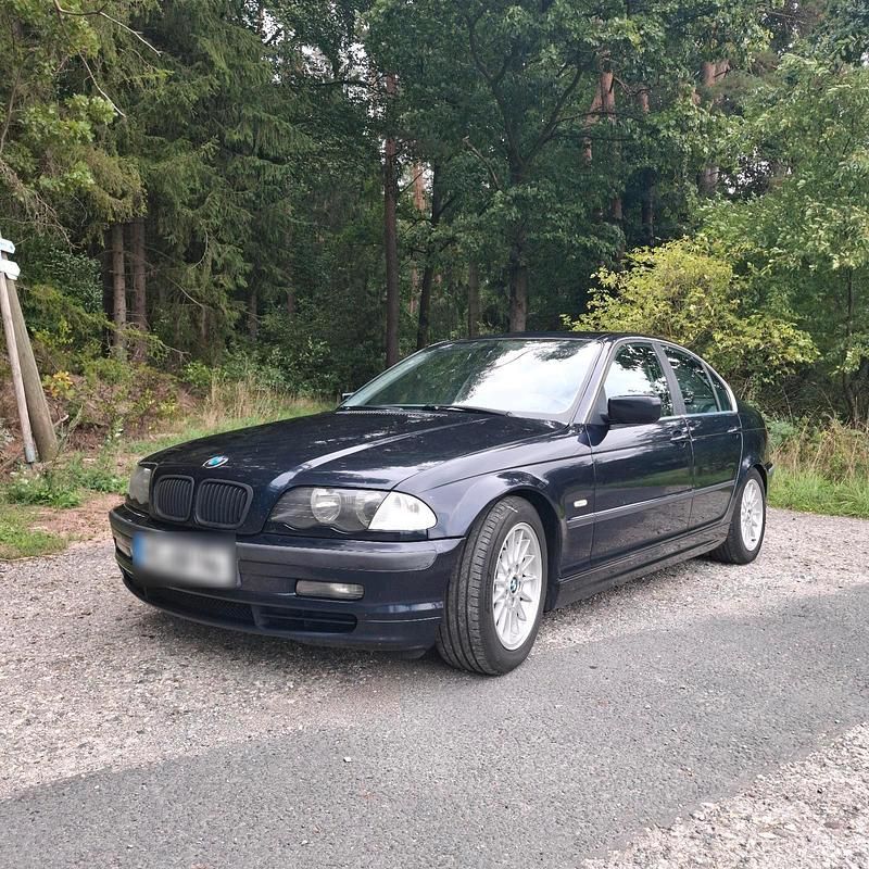 Blau Gebraucht 1998 BMW 328 Limousine | 3.799 € (Fairer Preis) - Bild 1/4