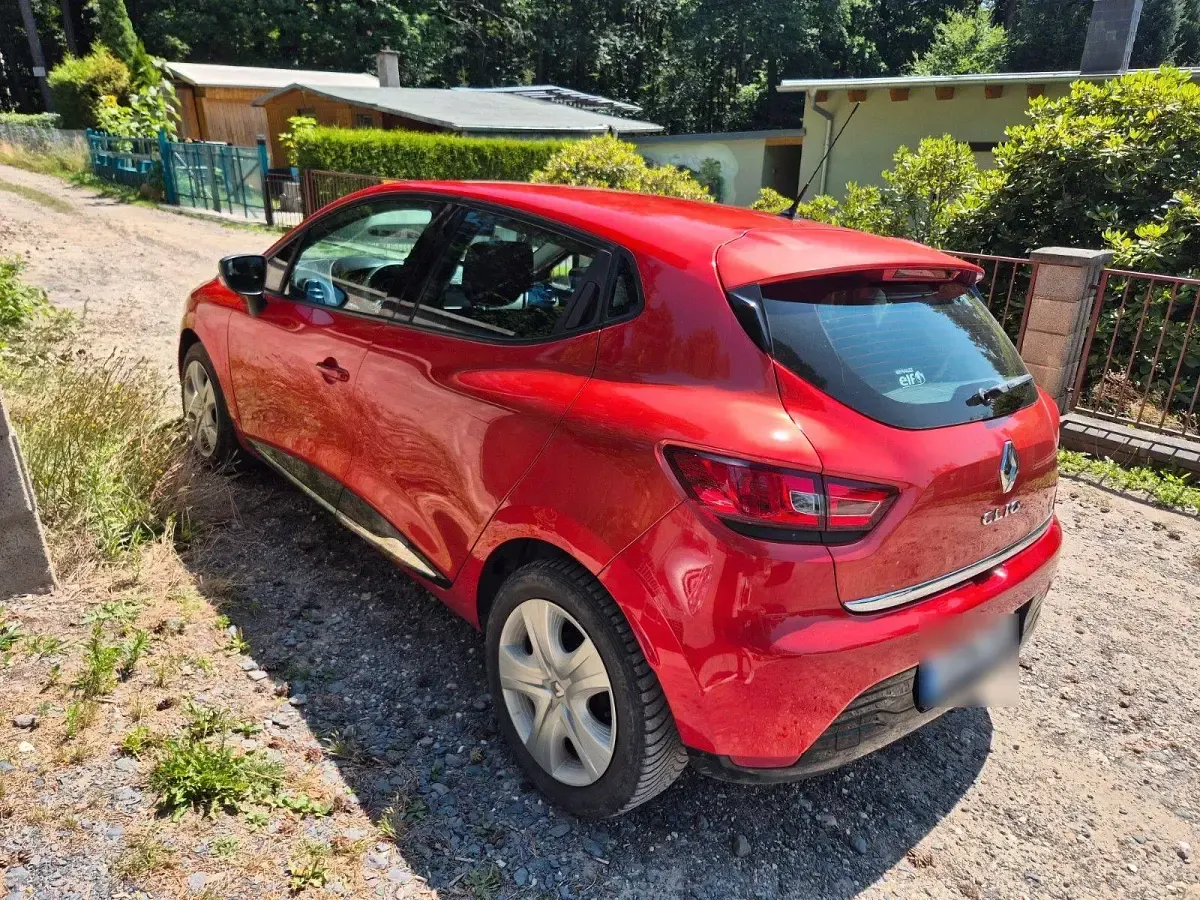 Gebraucht Renault Clio Life 75 PS (55 kW) 2013 Rot Kleinwagen