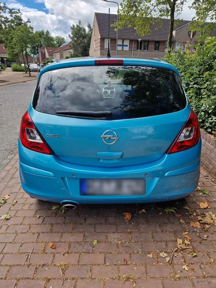 Gebraucht Opel Corsa Satellite 87 PS (63 kW) 2011 Blau Kleinwagen